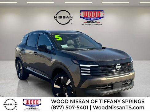 New 2026 Nissan Kicks SR FWD image 1
