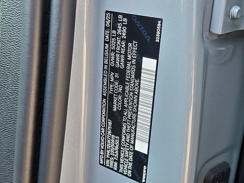 New 2026 Volvo XC40 B5 Core w/ Protection Package Premier image 22