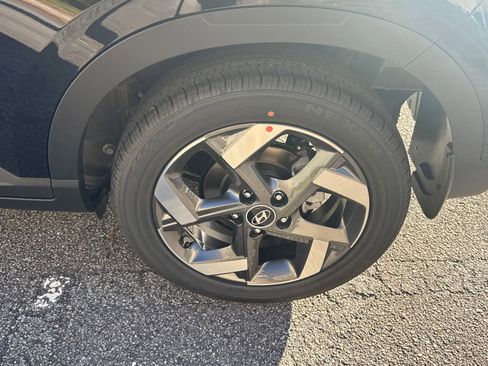 New 2026 Hyundai Venue SEL image 19