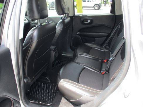 Certified 2021 Jeep Compass Latitude w/ Convenience Group AWD/4WD image 12