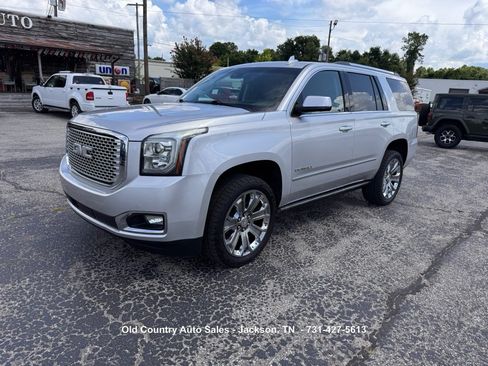 Used 2016 GMC Yukon Denali w/ Open Road Package RWD image 2