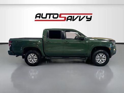 Used 2022 Nissan Frontier SV w/ Technology Package AWD/4WD image 8