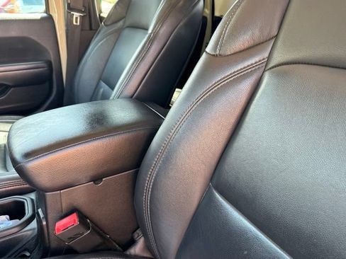 Used 2020 Jeep Gladiator Rubicon AWD/4WD image 6