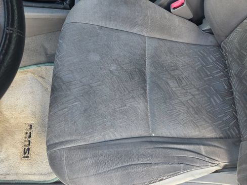 Used 2003 Isuzu Rodeo S RWD image 21