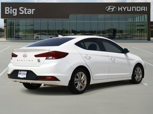 Used 2019 Hyundai Elantra Value Edition w/ Winter Weather Package FWD image 4