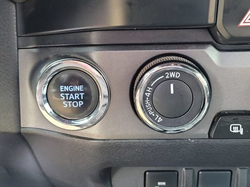 Used 2023 Toyota Tacoma TRD Off-Road w/ Technology Package AWD/4WD image 20