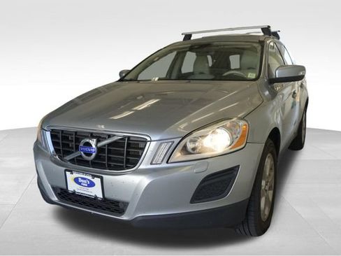 Used 2013 Volvo XC60 3.2 AWD/4WD image 1