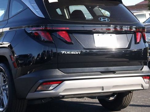 Used 2025 Hyundai Tucson SE image 7