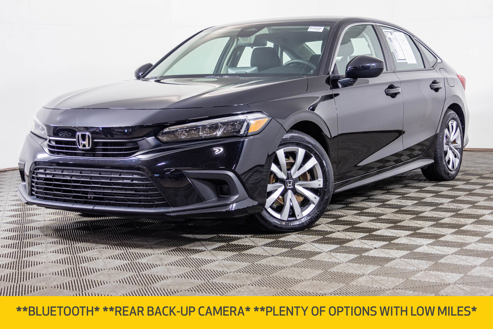 Used 2022 Honda Civic LX image 2