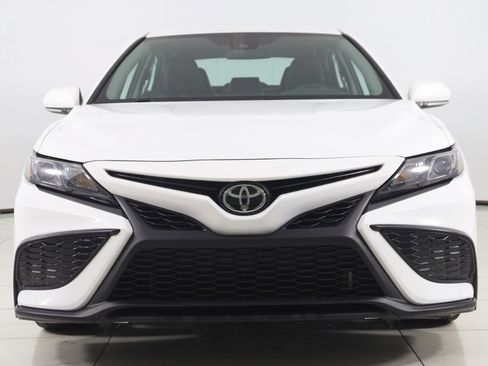 Used 2021 Toyota Camry SE image 46