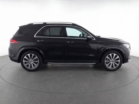 Used 2024 Mercedes-Benz GLC 300 4MATIC image 11