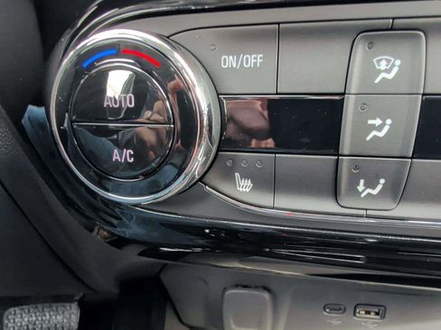 New 2026 Chevrolet Trax LT w/ Driver Confidence Package FWD image 17