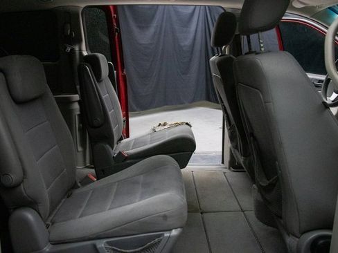 Used 2009 Dodge Grand Caravan SE image 17
