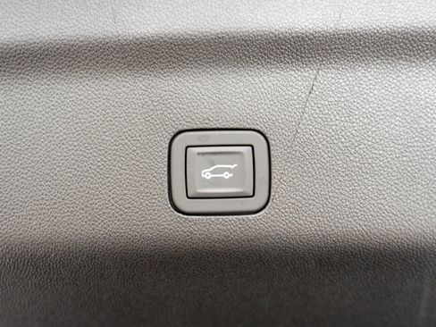 New 2026 GMC Yukon XL Denali Ultimate image 35