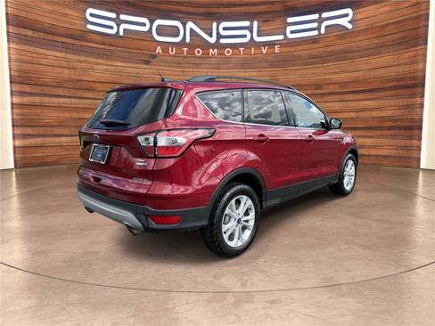 Used 2017 Ford Escape SE w/ Equipment Group 201A AWD/4WD image 7