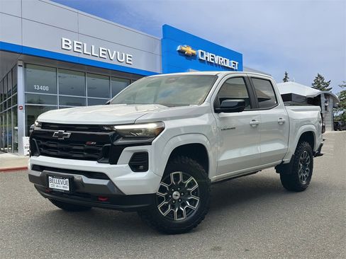 Used 2024 Chevrolet Colorado Z71 w/ Z71 Convenience Package 2 image 1