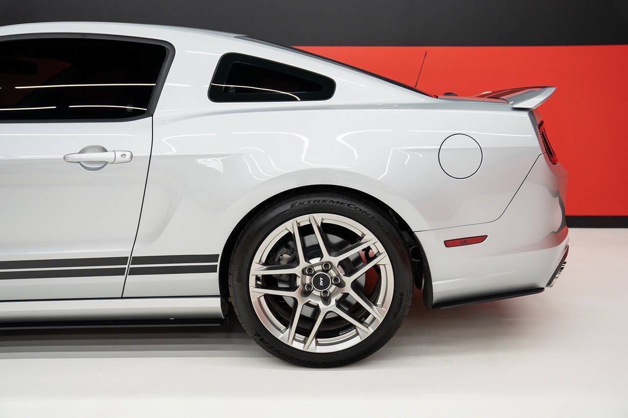 Used 2013 Ford Mustang Shelby GT500 RWD image 24