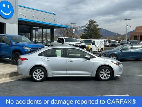 Used 2024 Toyota Corolla LE AWD/4WD image 2