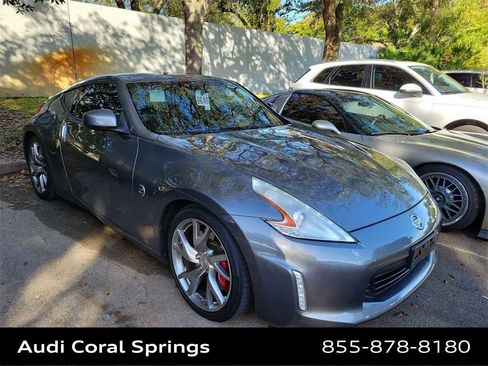 Used 2013 Nissan 370Z Touring w/ Sport Pkg image 11