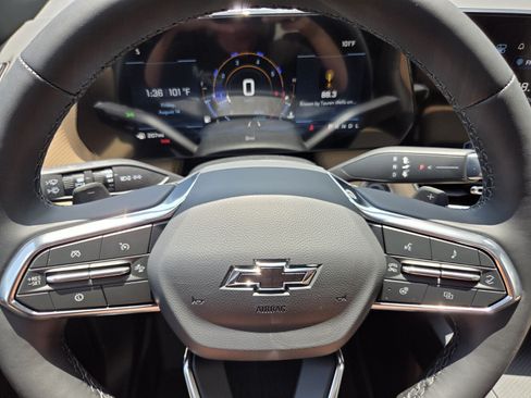 New 2027 Chevrolet Equinox ACTIV w/ Safety and Technology Package FWD image 14
