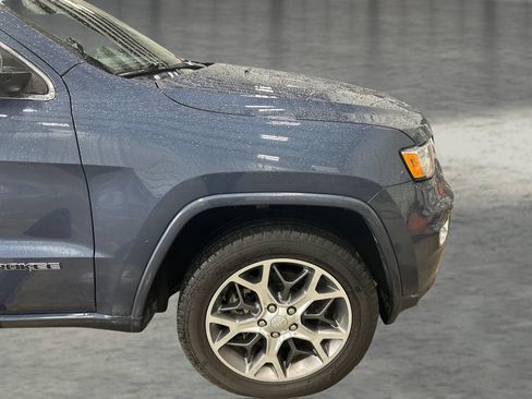 Used 2021 Jeep Grand Cherokee Overland AWD/4WD image 24