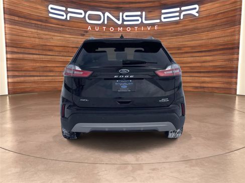 Used 2022 Ford Edge SEL w/ Convenience Package image 4