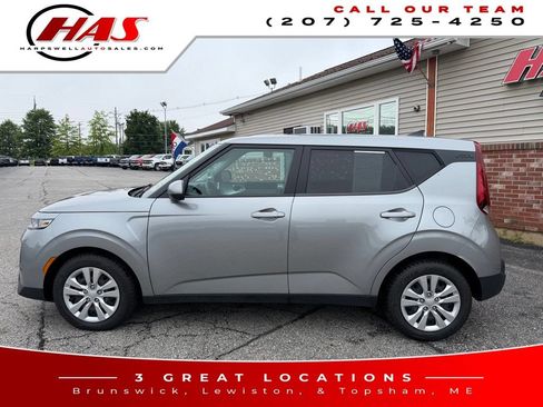 Used 2022 Kia Soul LX FWD image 3