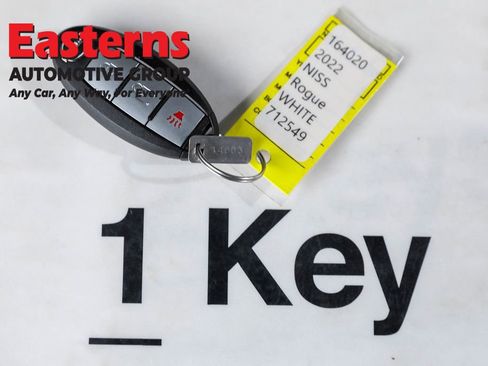 Used 2022 Nissan Rogue S image 25