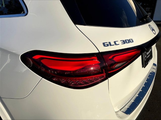 Certified 2023 Mercedes-Benz GLC 300 4MATIC image 25