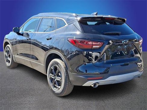 New 2026 Chevrolet Blazer LT image 4
