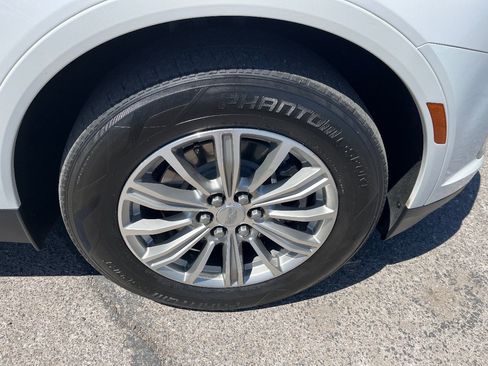Used 2017 Cadillac XT5 Luxury w/ Driver Awareness Package AWD/4WD image 47