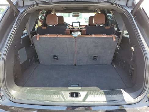 Used 2022 Lincoln Aviator Reserve image 23