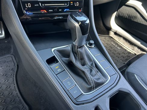 Used 2025 Volkswagen Jetta Sport FWD image 24