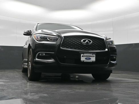 Used 2017 INFINITI QX60 Luxe w/ Premium Plus Package AWD/4WD image 19