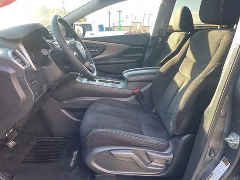 Used 2020 Nissan Murano S image 8