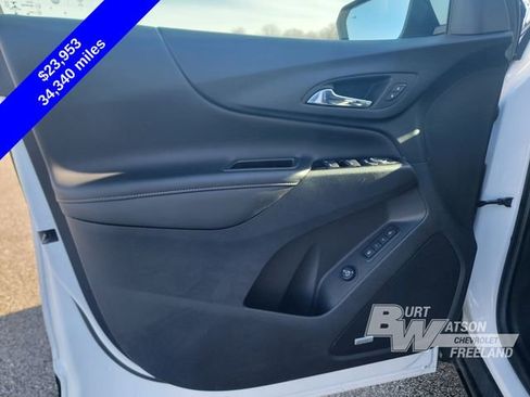 Used 2023 Chevrolet Equinox Premier image 11