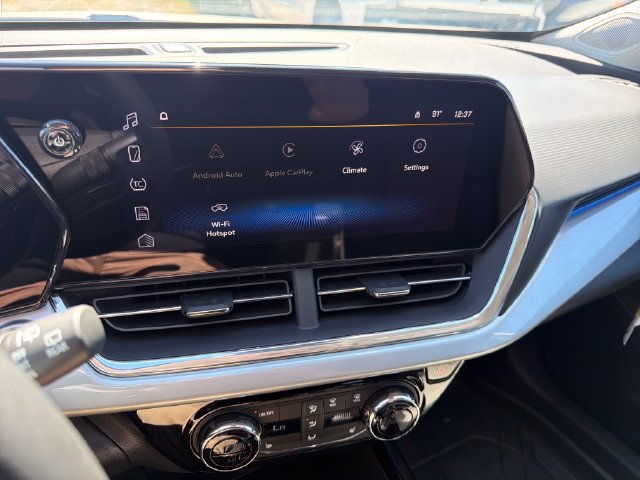 New 2026 Chevrolet Trax LT w/ Driver Confidence Package FWD image 24