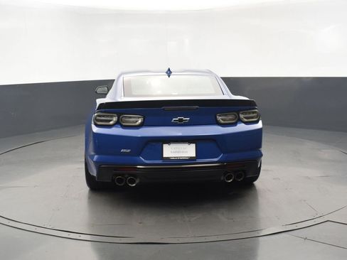 Used 2021 Chevrolet Camaro SS RWD image 5