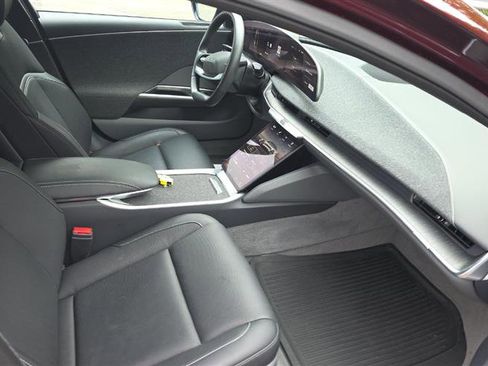 Used 2024 Lucid Air Touring AWD/4WD image 8