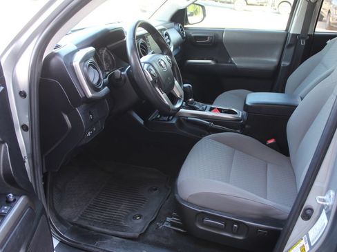 Used 2023 Toyota Tacoma SR5 w/ Technology Package AWD/4WD image 32
