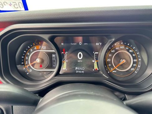 Used 2024 Jeep Wrangler Unlimited Sport AWD/4WD image 18