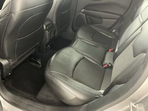 Used 2019 Jeep Compass Latitude AWD/4WD image 10