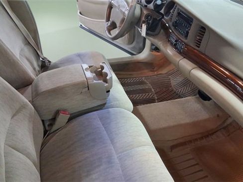 Used 2004 Buick Le Sabre Custom image 14