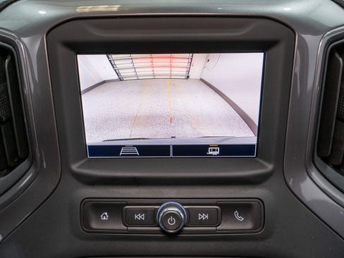 Used 2024 Chevrolet Silverado 1500 Custom image 19