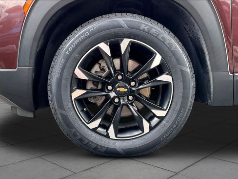 Used 2023 Chevrolet TrailBlazer LT w/ Convenience Package FWD image 10