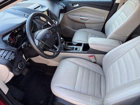 Used 2017 Ford Escape Titanium w/ Equipment Group 301A image 9