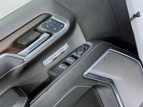 Certified 2024 GMC Sierra 1500 Denali w/ Denali Reserve Package image 17