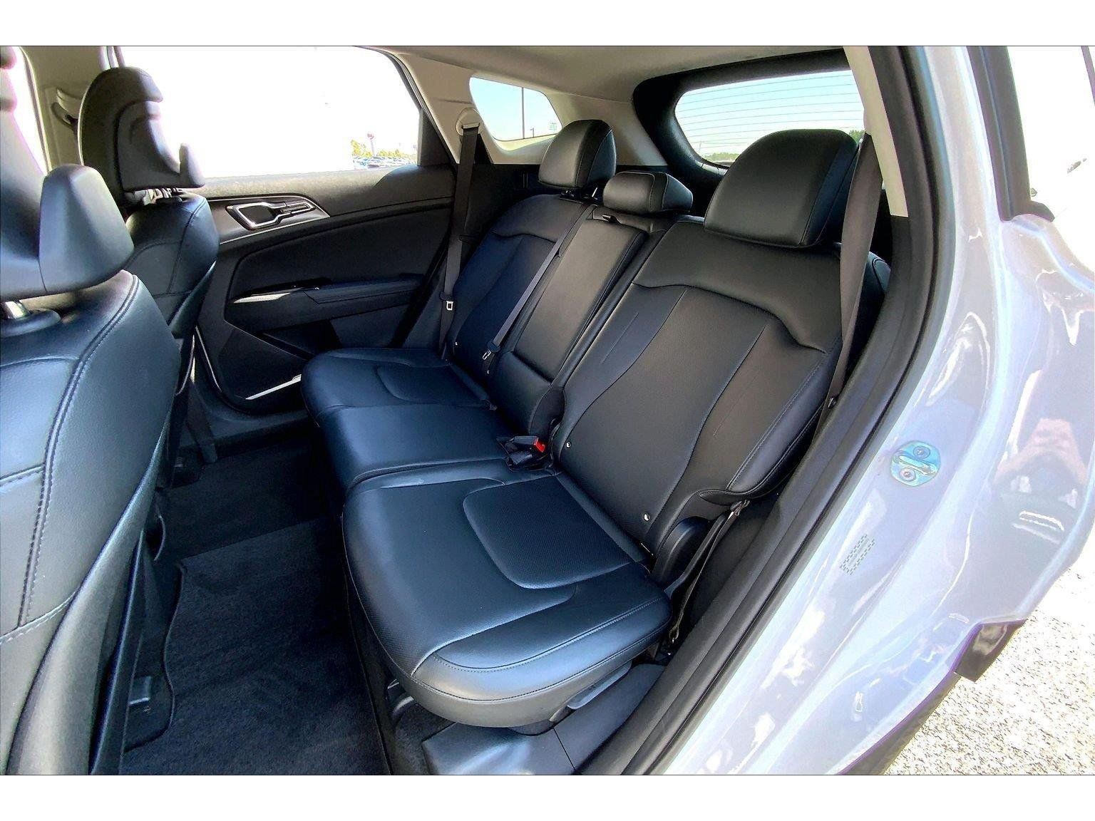 Used 2025 Kia Sportage SX FWD image 24