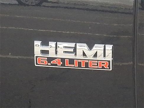 Used 2018 RAM 2500 SLT w/ Snow Chief Group image 28