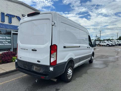 Used 2023 Ford Transit 250 Medium Roof AWD w/ Load Area Protection Package image 4